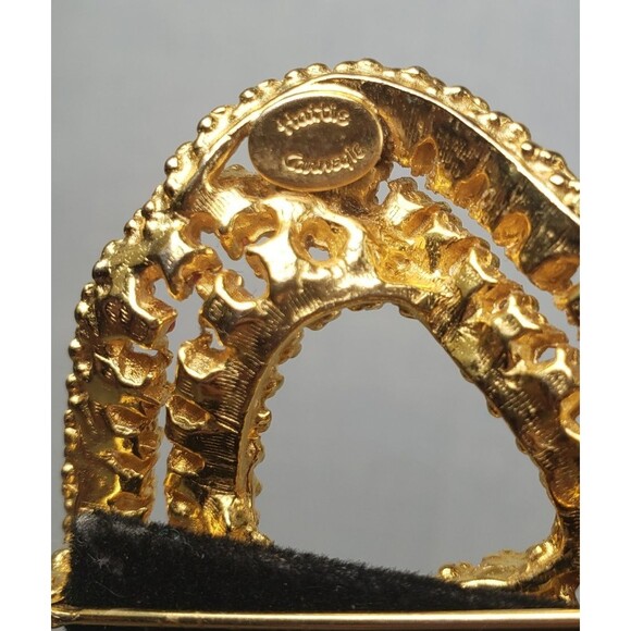 VTG Rare Hattie Carnegie Coral and White Stone Brooch and Clip-on Earrings Set - Picture 7 of 15